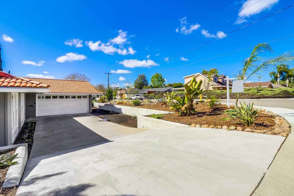 Virtual tour photo 7 of 62 for 7087 Tuckaway St