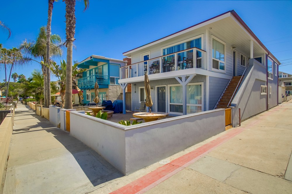 Virtual tour photo 1 of 69 for 709 Ensenada Ct