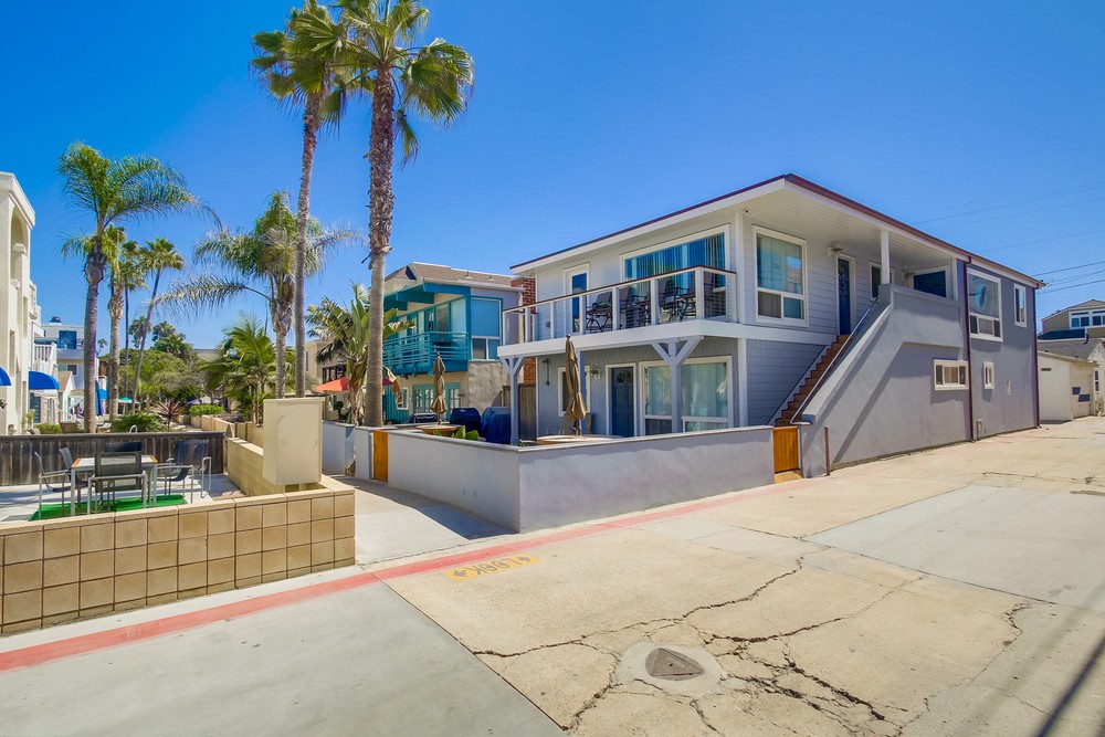 Virtual tour photo 4 of 69 for 709 Ensenada Ct