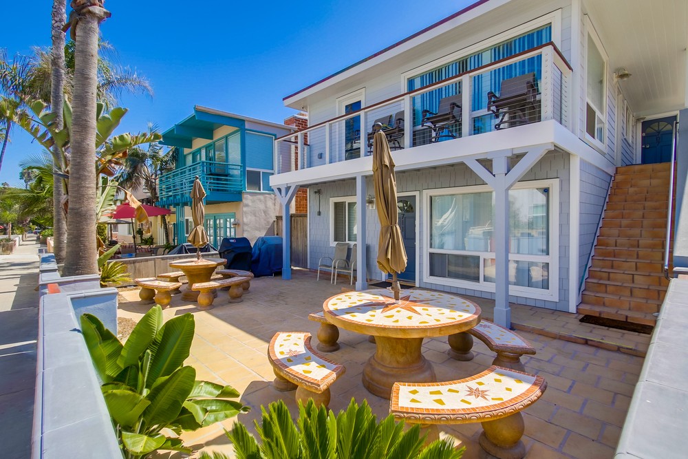 Virtual tour photo 6 of 69 for 709 Ensenada Ct