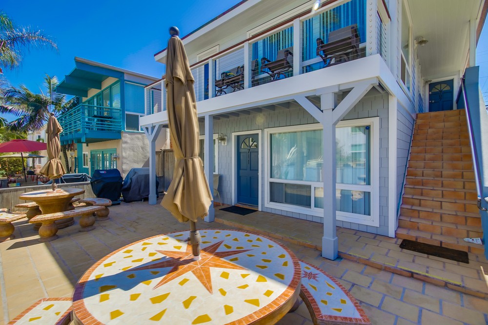 Virtual tour photo 7 of 69 for 709 Ensenada Ct