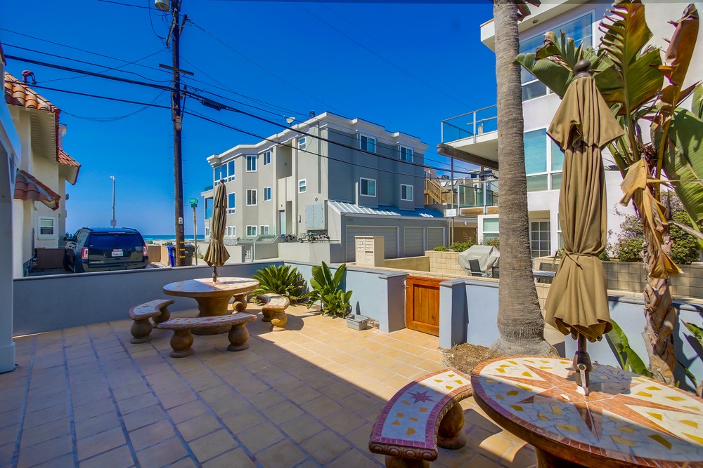 Virtual tour photo 9 of 69 for 709 Ensenada Ct