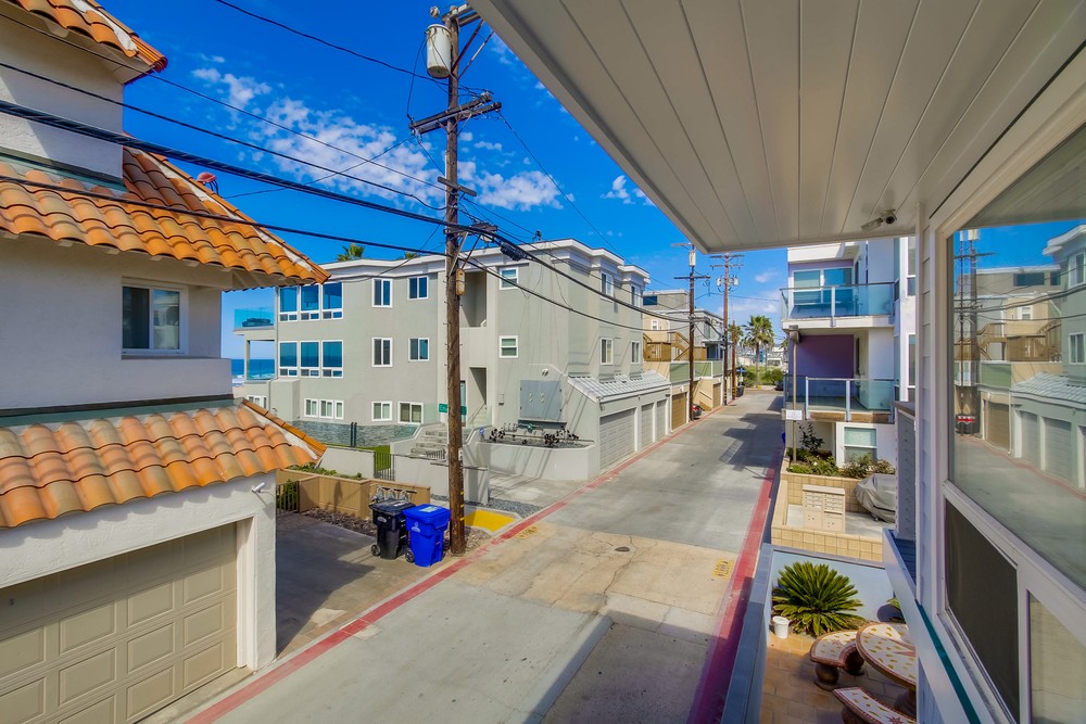 Virtual tour photo 12 of 69 for 709 Ensenada Ct