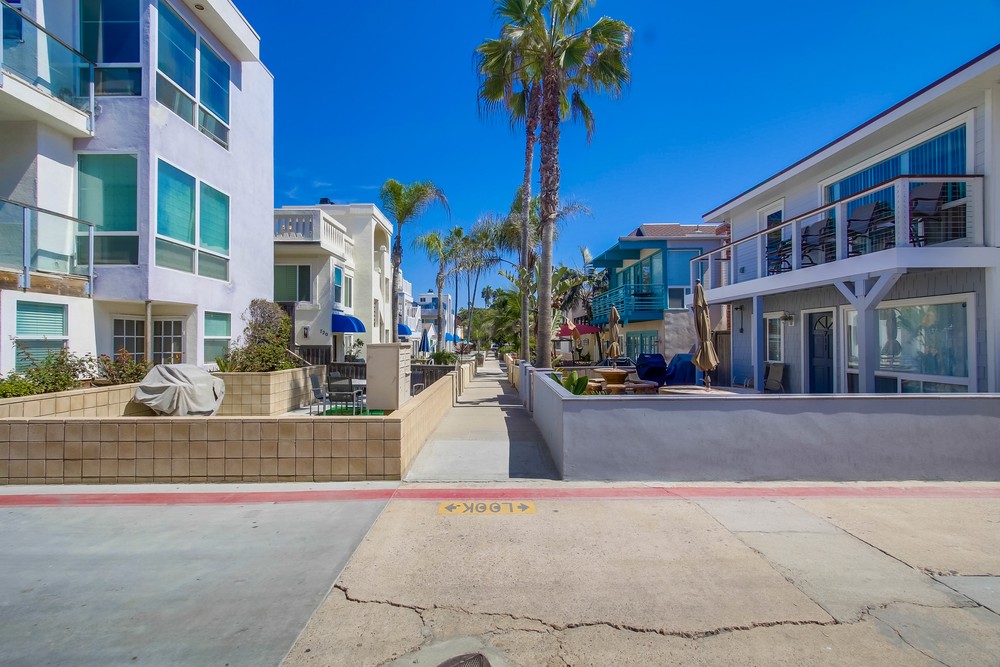 Virtual tour photo 50 of 69 for 709 Ensenada Ct