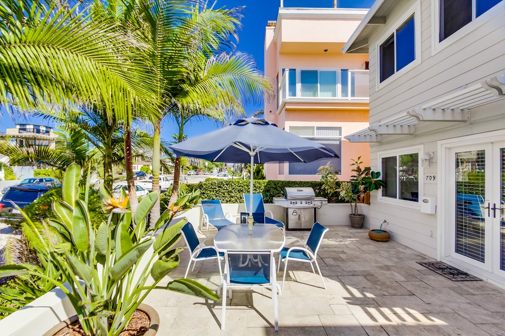 Virtual tour photo 6 of 42 for 709 Law Street