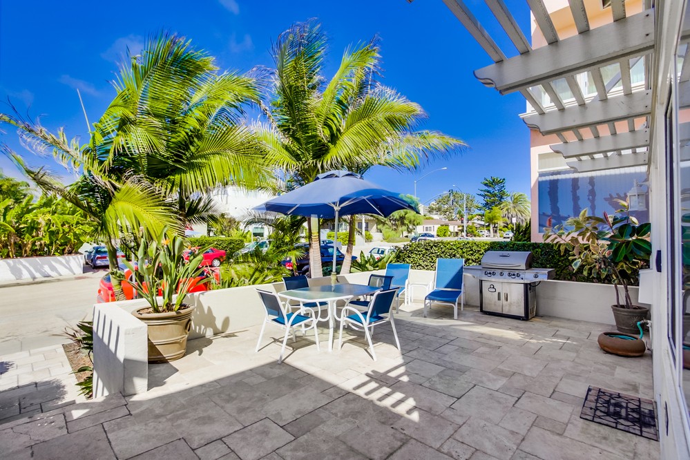 Virtual tour photo 7 of 42 for 709 Law Street
