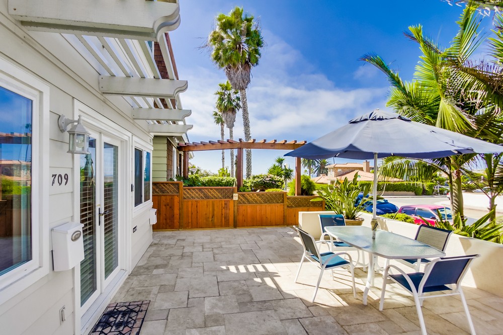 Virtual tour photo 11 of 42 for 709 Law Street