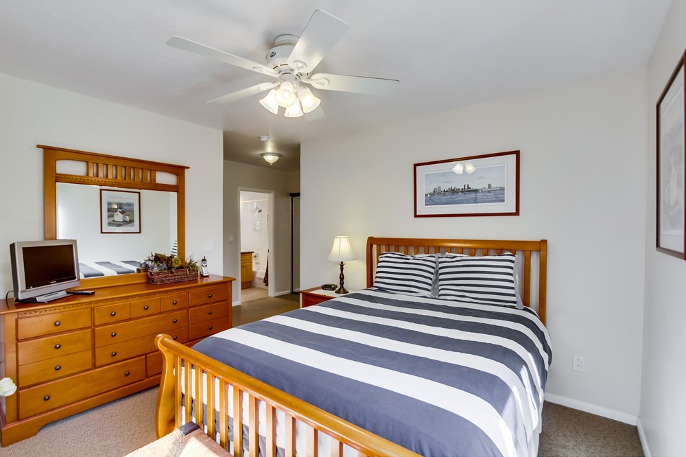 Virtual tour photo 29 of 42 for 709 Law Street