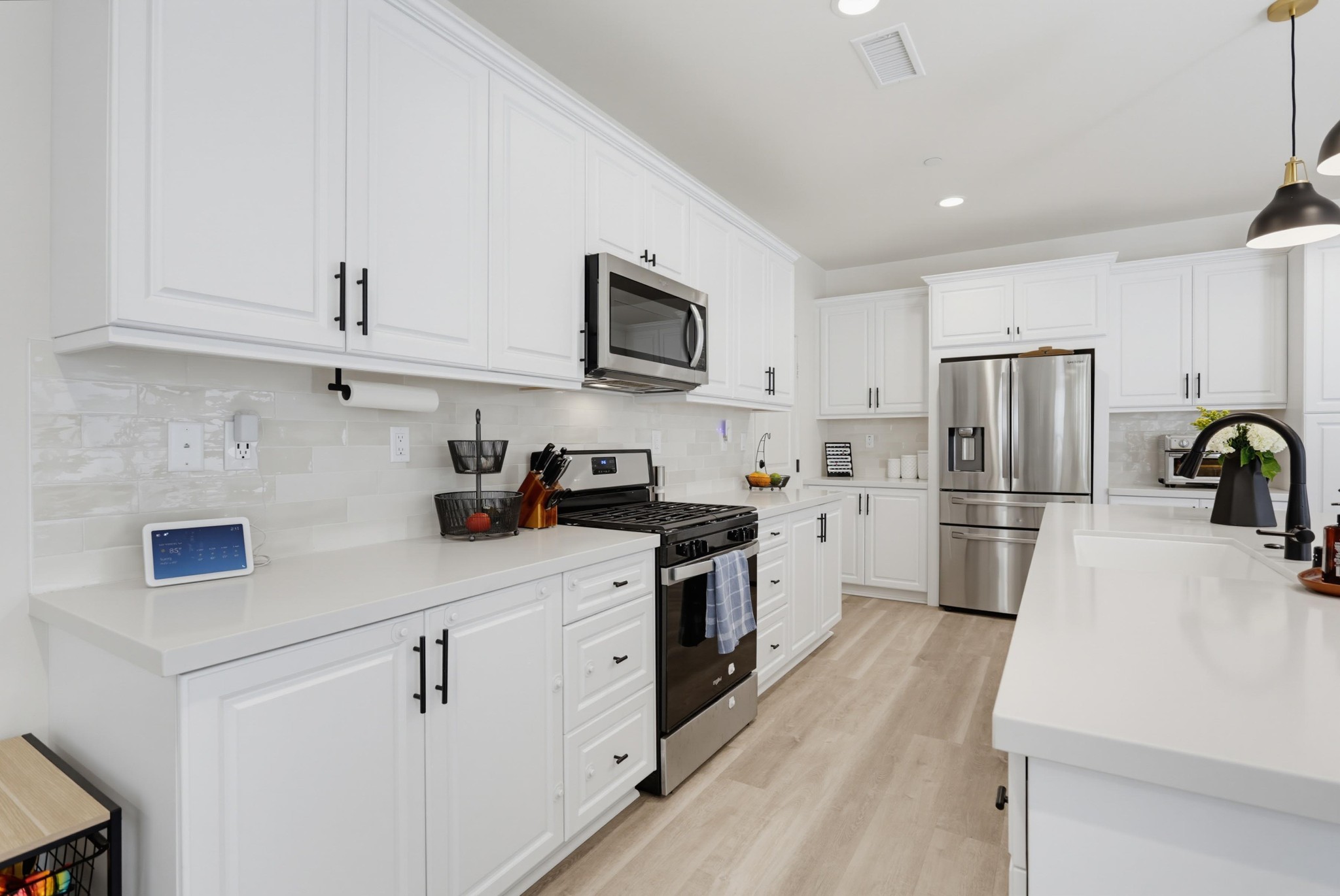 Virtual tour photo 11 of 46 for 709 Merit Dr