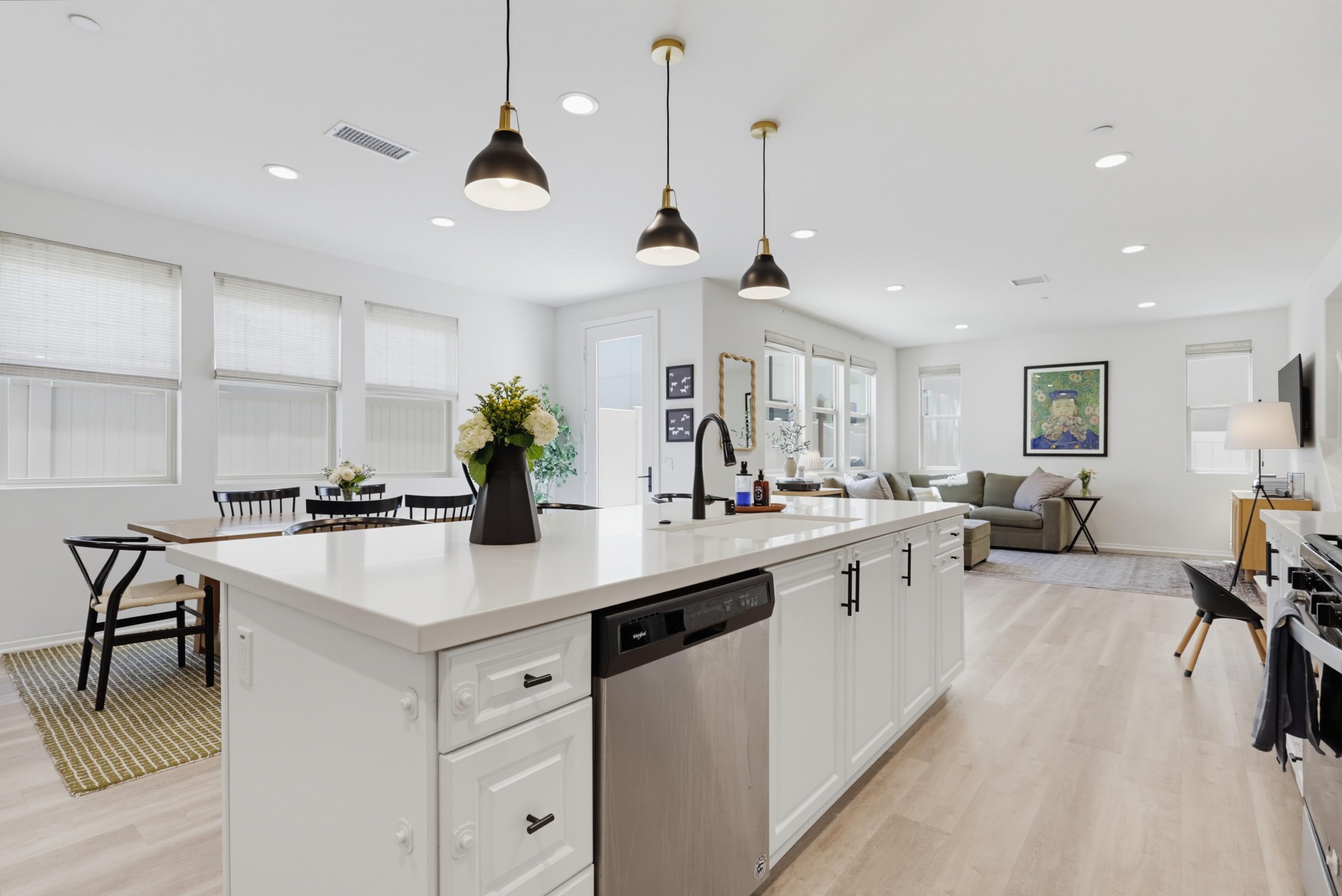 Virtual tour photo 14 of 46 for 709 Merit Dr