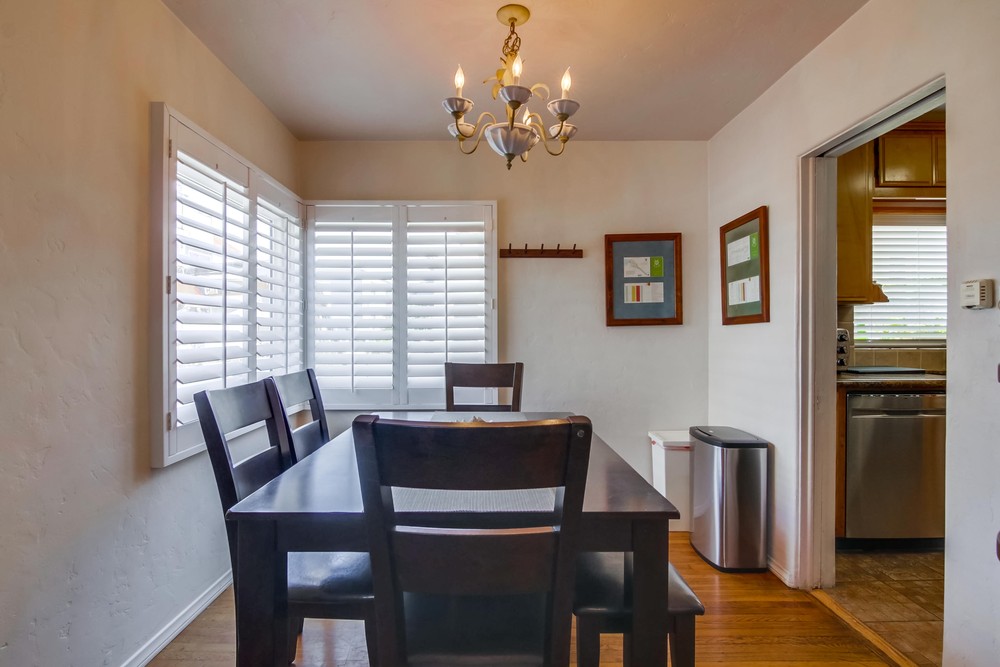 Virtual tour photo 15 of 32 for 709 Whiting Ct