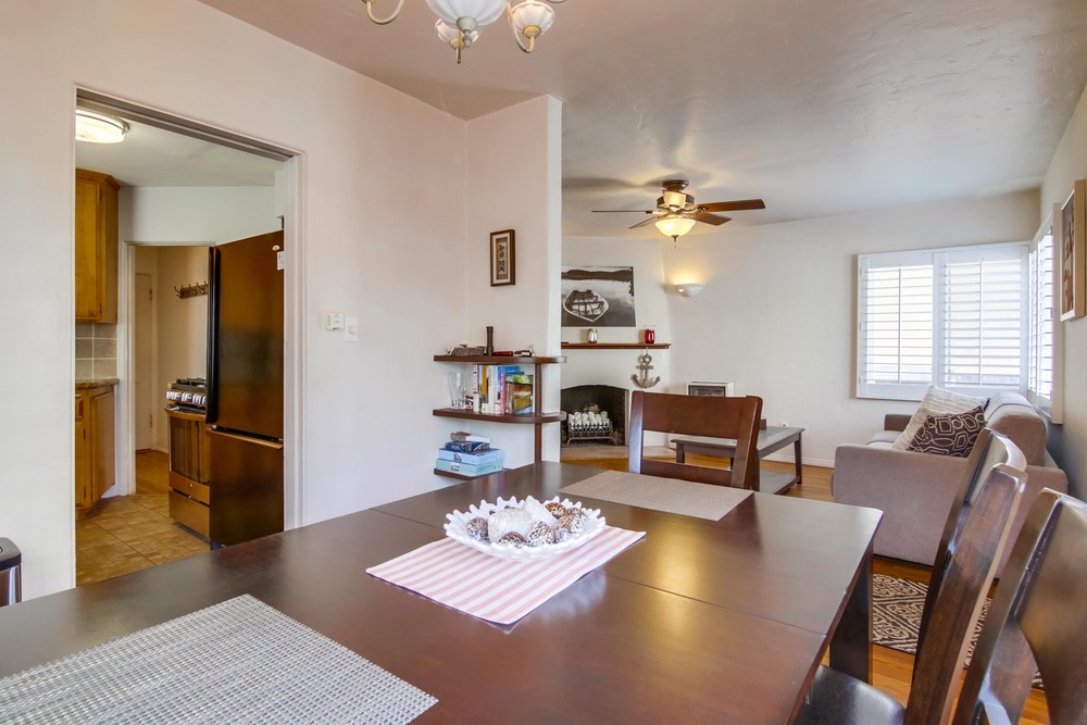 Virtual tour photo 17 of 32 for 709 Whiting Ct
