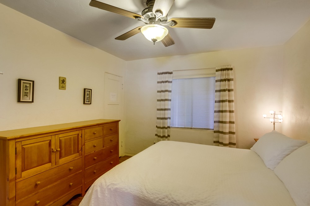 Virtual tour photo 15 of 21 for 709 Whiting Ct