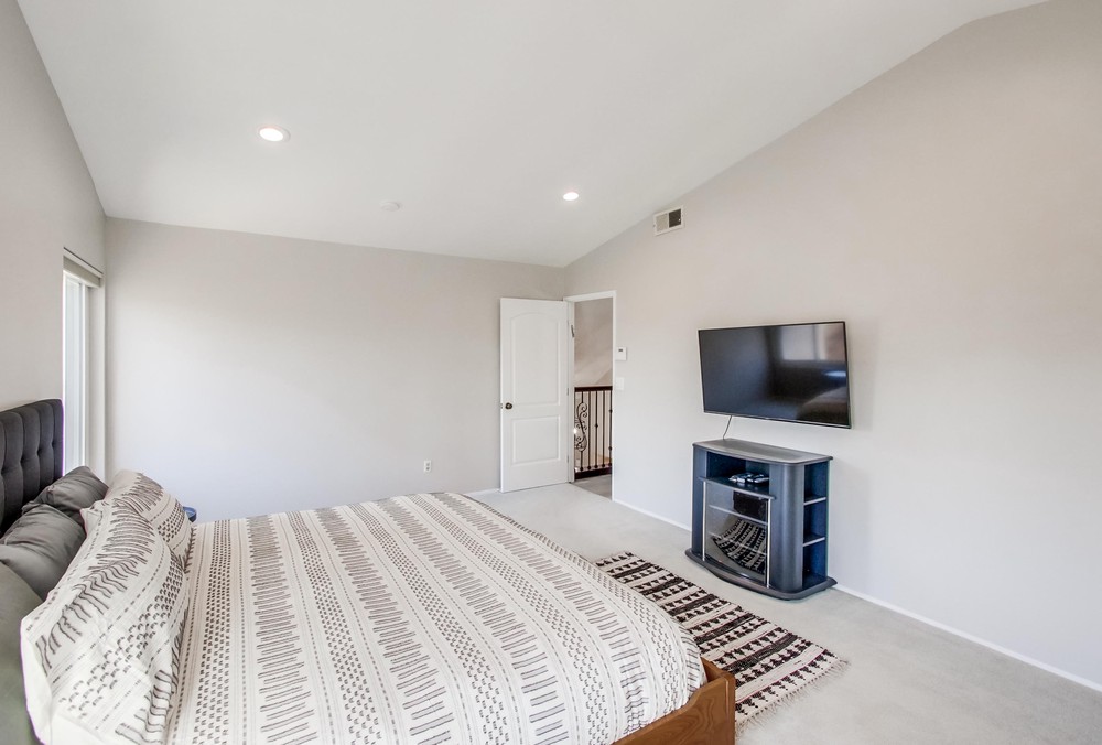 Virtual tour photo 34 of 60 for 7096 Birchcreek Rd