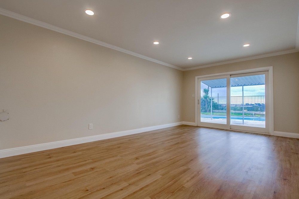Virtual tour photo 12 of 67 for 7103 Windward St