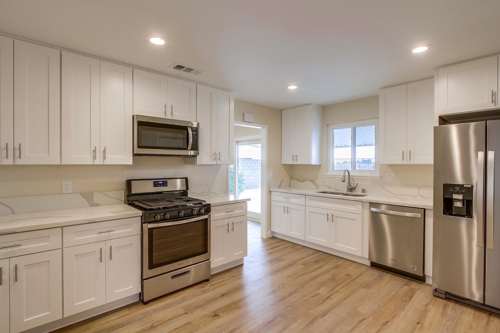 Virtual tour photo 20 of 67 for 7103 Windward St