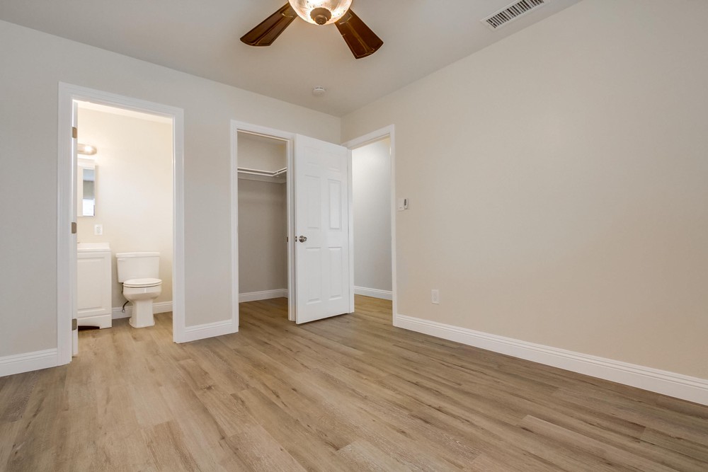 Virtual tour photo 28 of 67 for 7103 Windward St