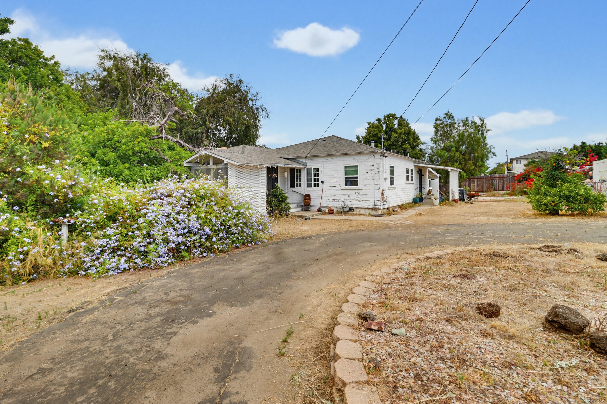 Virtual tour photo 4 of 56 for 7107 Suerich Ln