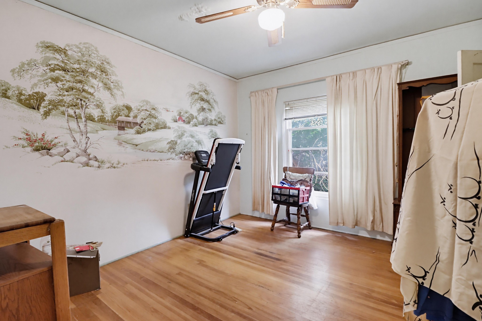Virtual tour photo 26 of 56 for 7107 Suerich Ln