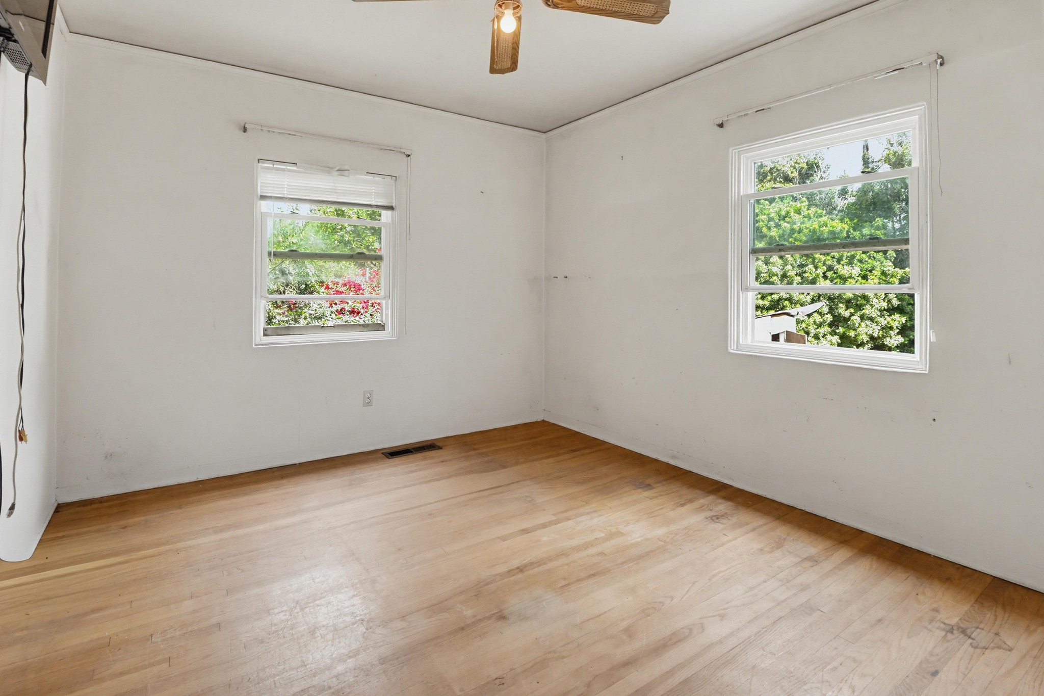 Virtual tour photo 29 of 56 for 7107 Suerich Ln