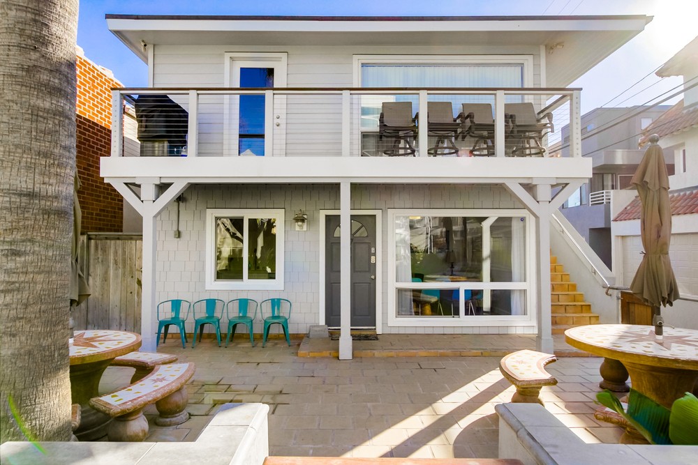 Virtual tour photo 1 of 32 for 711 Ensenada Ct