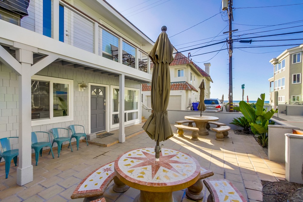 Virtual tour photo 7 of 32 for 711 Ensenada Ct