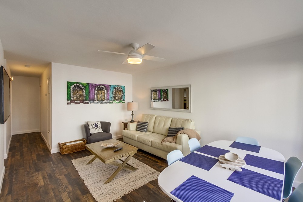 Virtual tour photo 9 of 32 for 711 Ensenada Ct