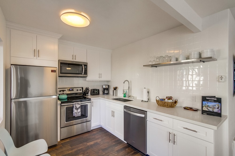Virtual tour photo 14 of 32 for 711 Ensenada Ct