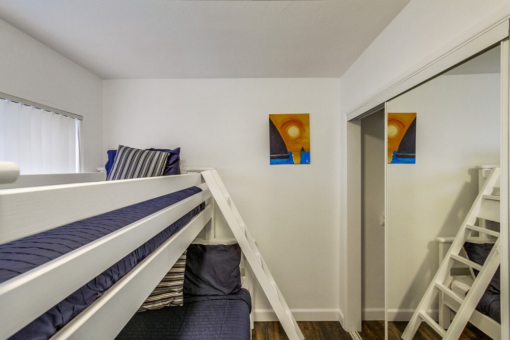 Virtual tour photo 25 of 32 for 711 Ensenada Ct