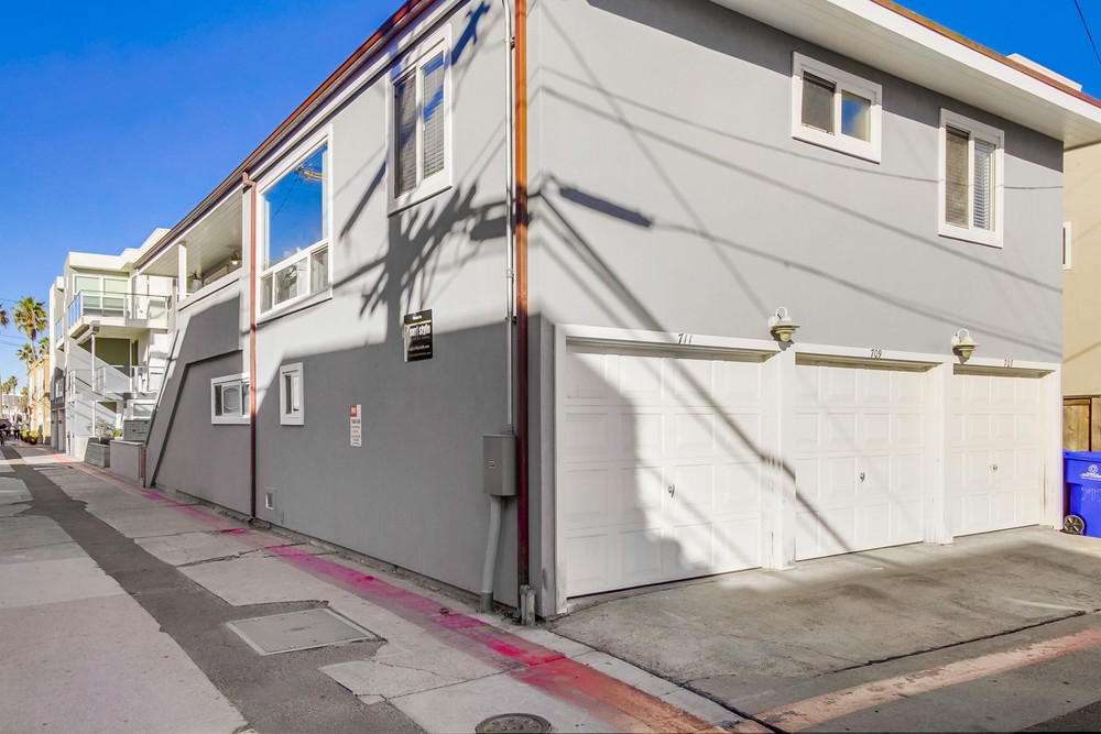 Virtual tour photo 30 of 32 for 711 Ensenada Ct