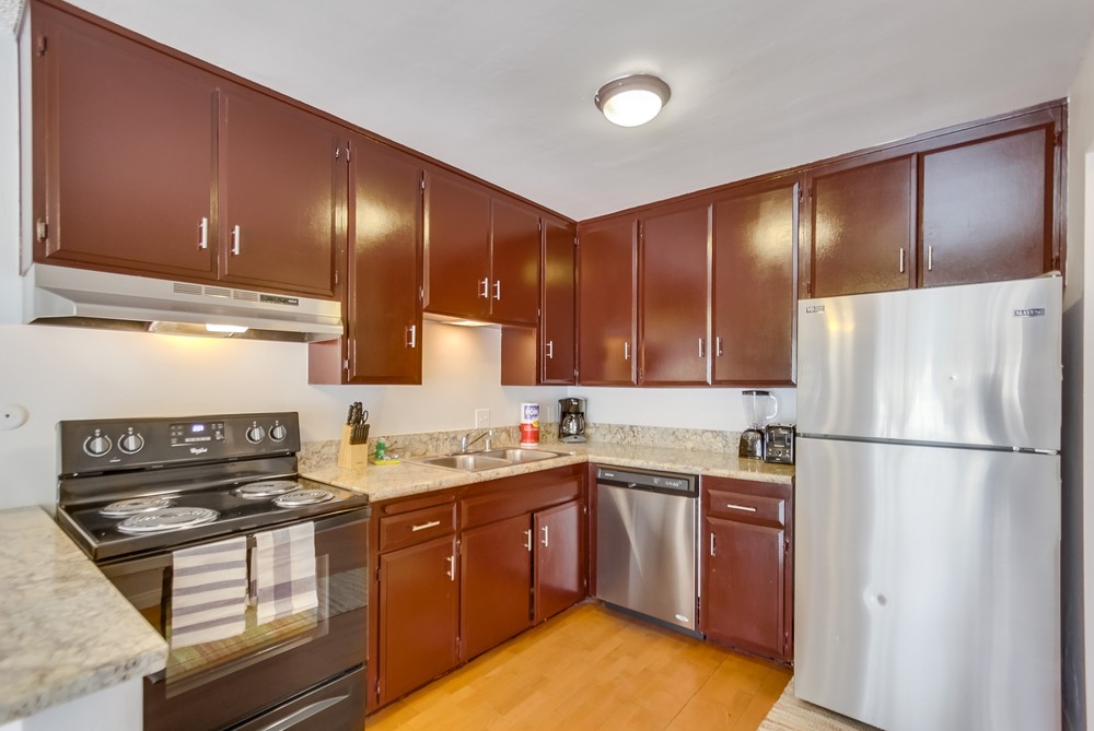 Virtual tour photo 10 of 23 for 711 Island Ct #3