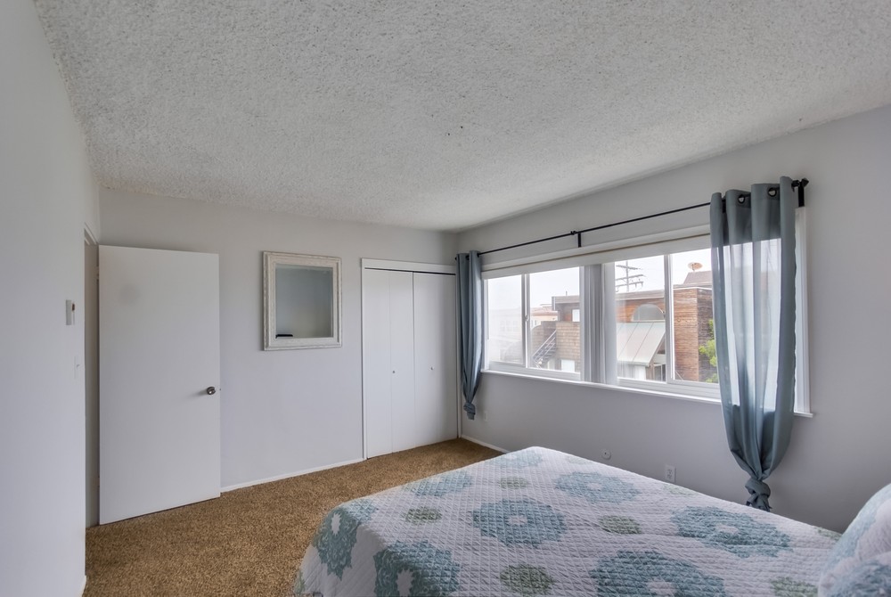 Virtual tour photo 15 of 23 for 711 Island Ct #3
