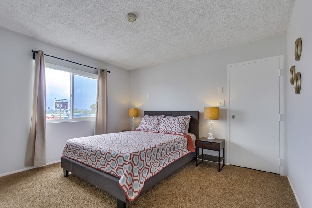 Virtual tour photo 20 of 23 for 711 Island Ct #3