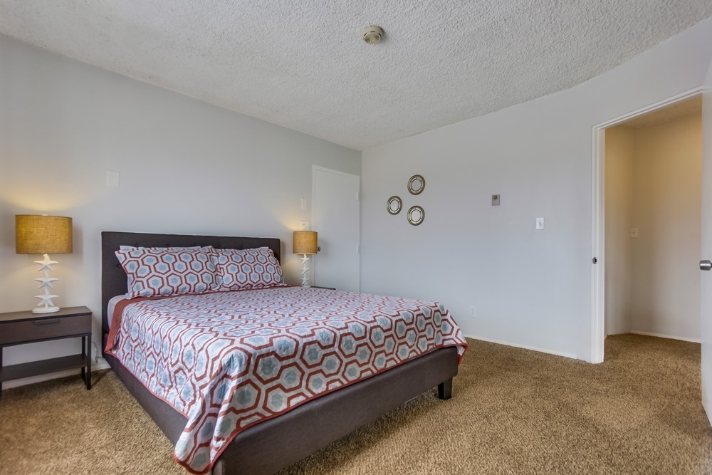 Virtual tour photo 22 of 23 for 711 Island Ct #3