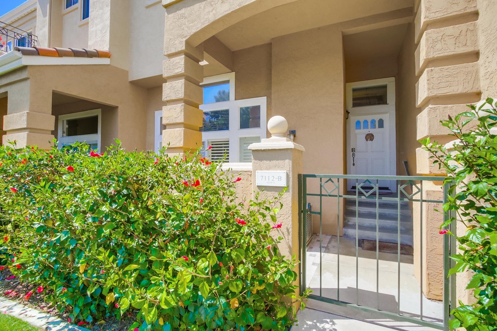 Virtual tour photo 5 of 48 for 7112 Calabria Ct B