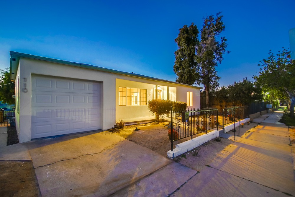 Virtual tour photo 5 of 77 for 712 Raven St