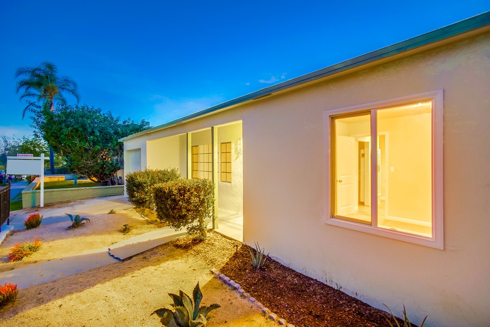 Virtual tour photo 8 of 77 for 712 Raven St