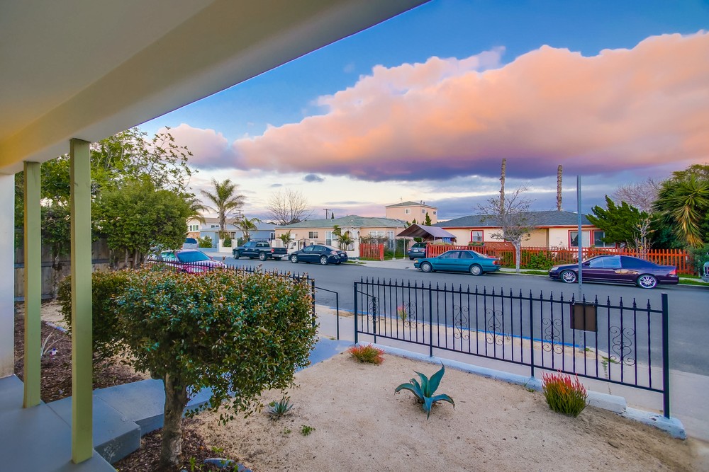 Virtual tour photo 9 of 77 for 712 Raven St
