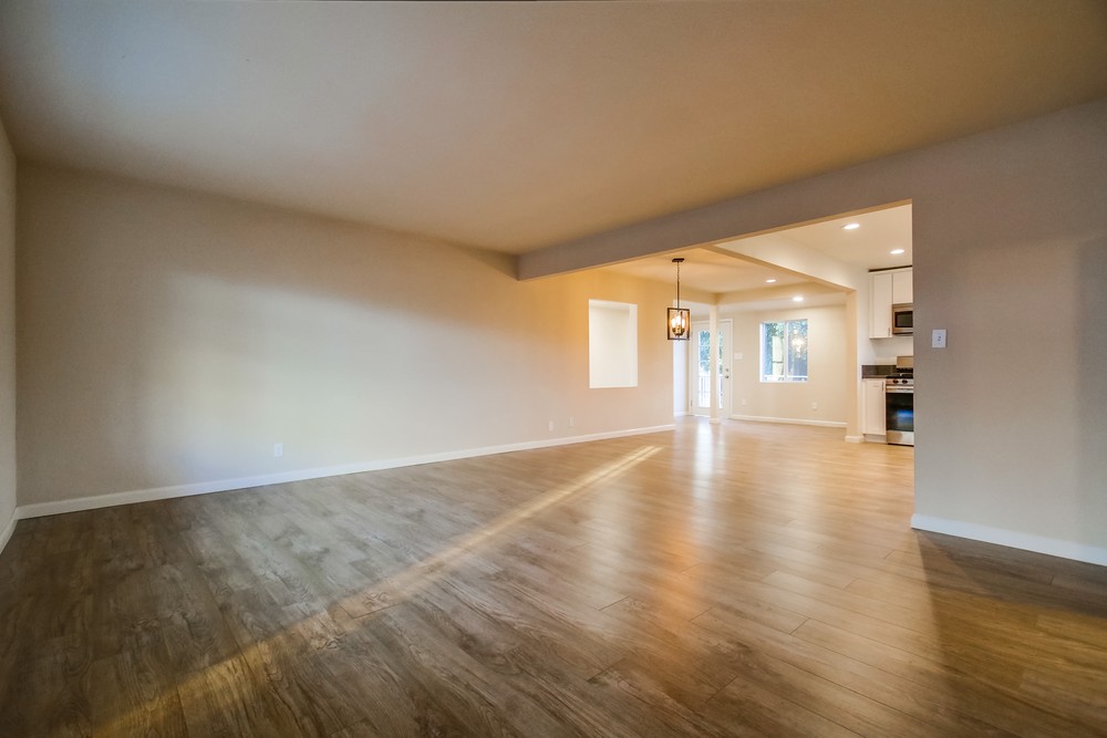 Virtual tour photo 21 of 77 for 712 Raven St