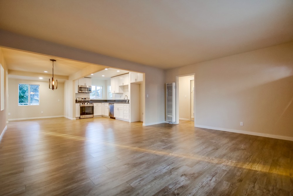 Virtual tour photo 22 of 77 for 712 Raven St