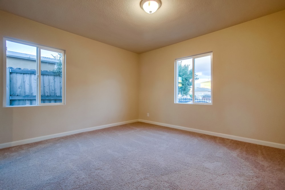 Virtual tour photo 34 of 77 for 712 Raven St