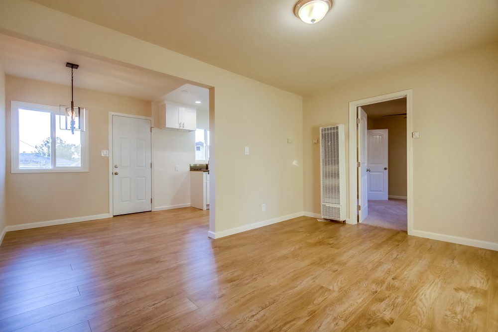 Virtual tour photo 42 of 77 for 712 Raven St