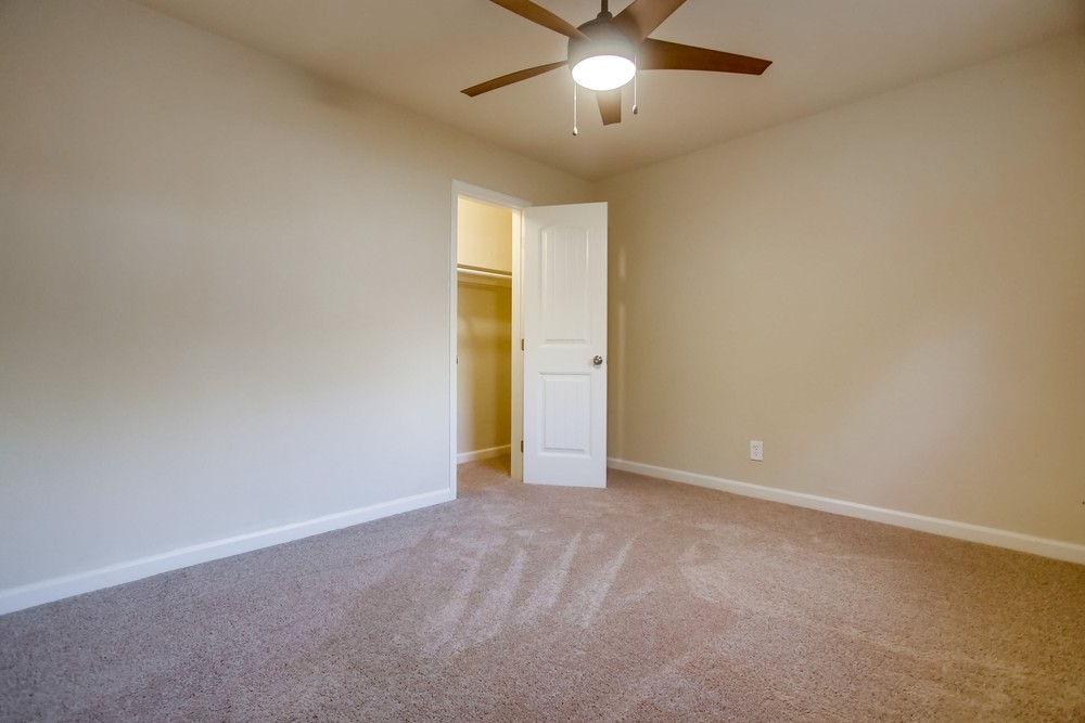 Virtual tour photo 55 of 77 for 712 Raven St