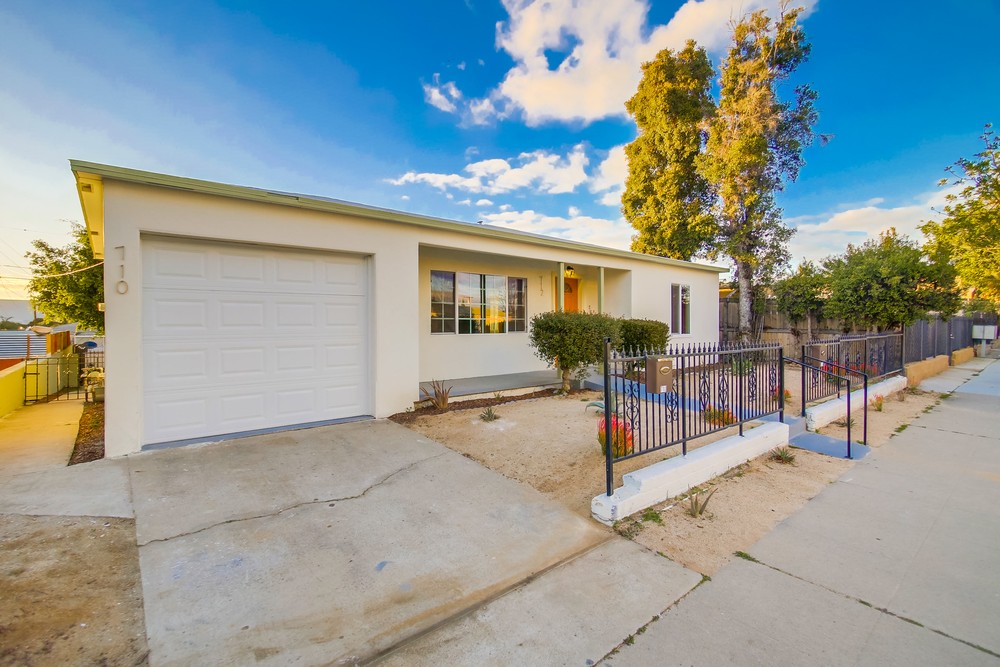 Virtual tour photo 61 of 77 for 712 Raven St