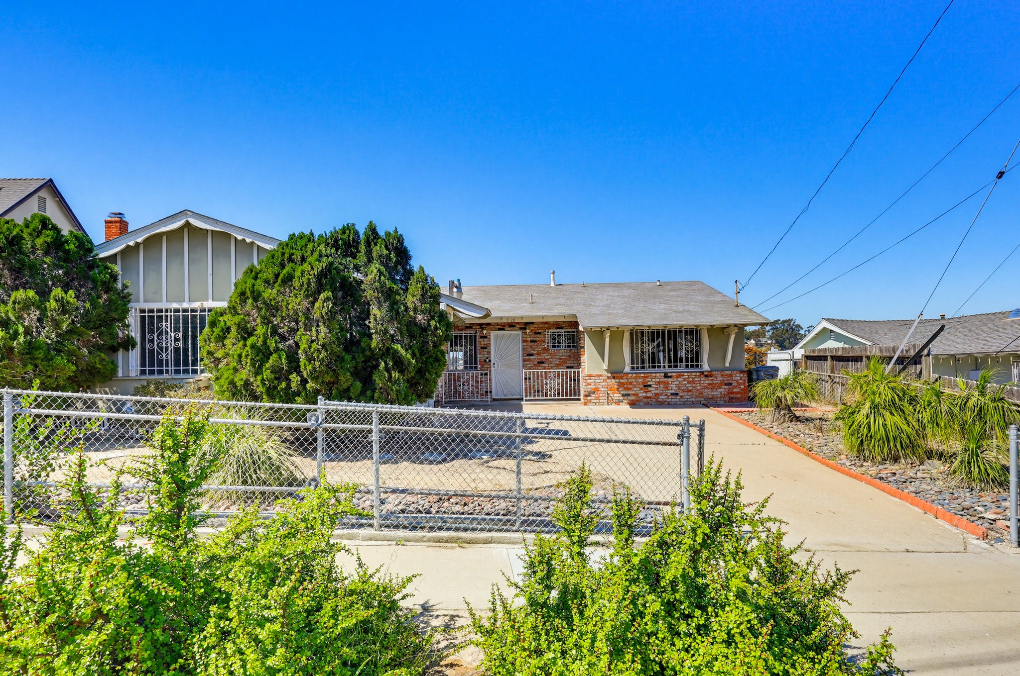 Virtual tour photo 9 of 65 for 7128 Jacmar Ave