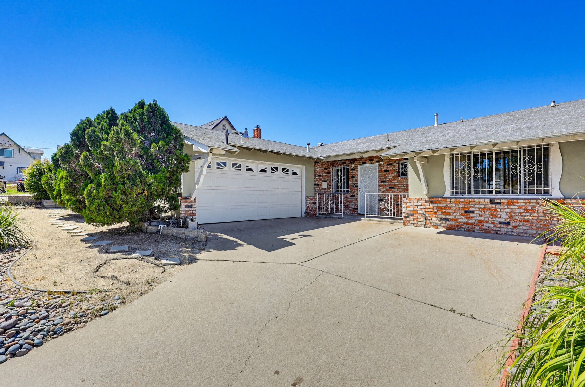 Virtual tour photo 11 of 65 for 7128 Jacmar Ave