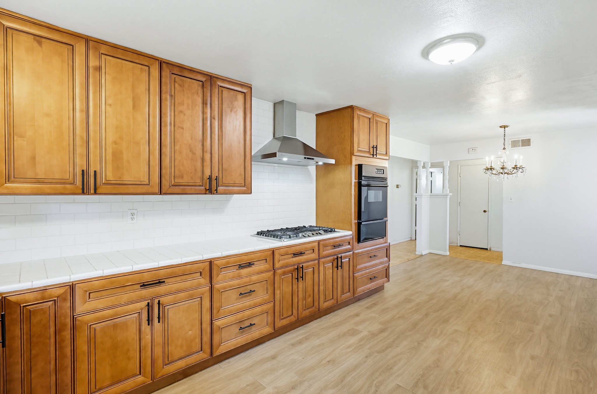 Virtual tour photo 27 of 65 for 7128 Jacmar Ave