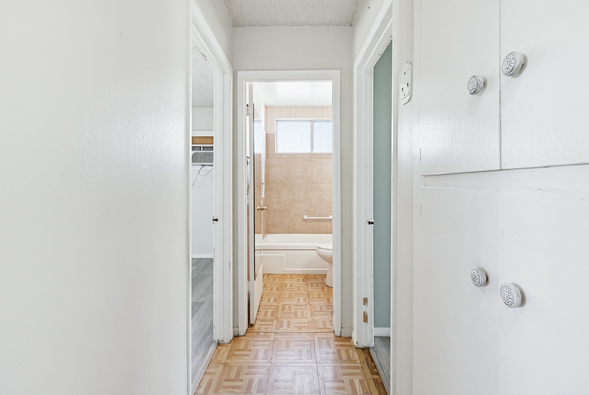 Virtual tour photo 28 of 65 for 7128 Jacmar Ave