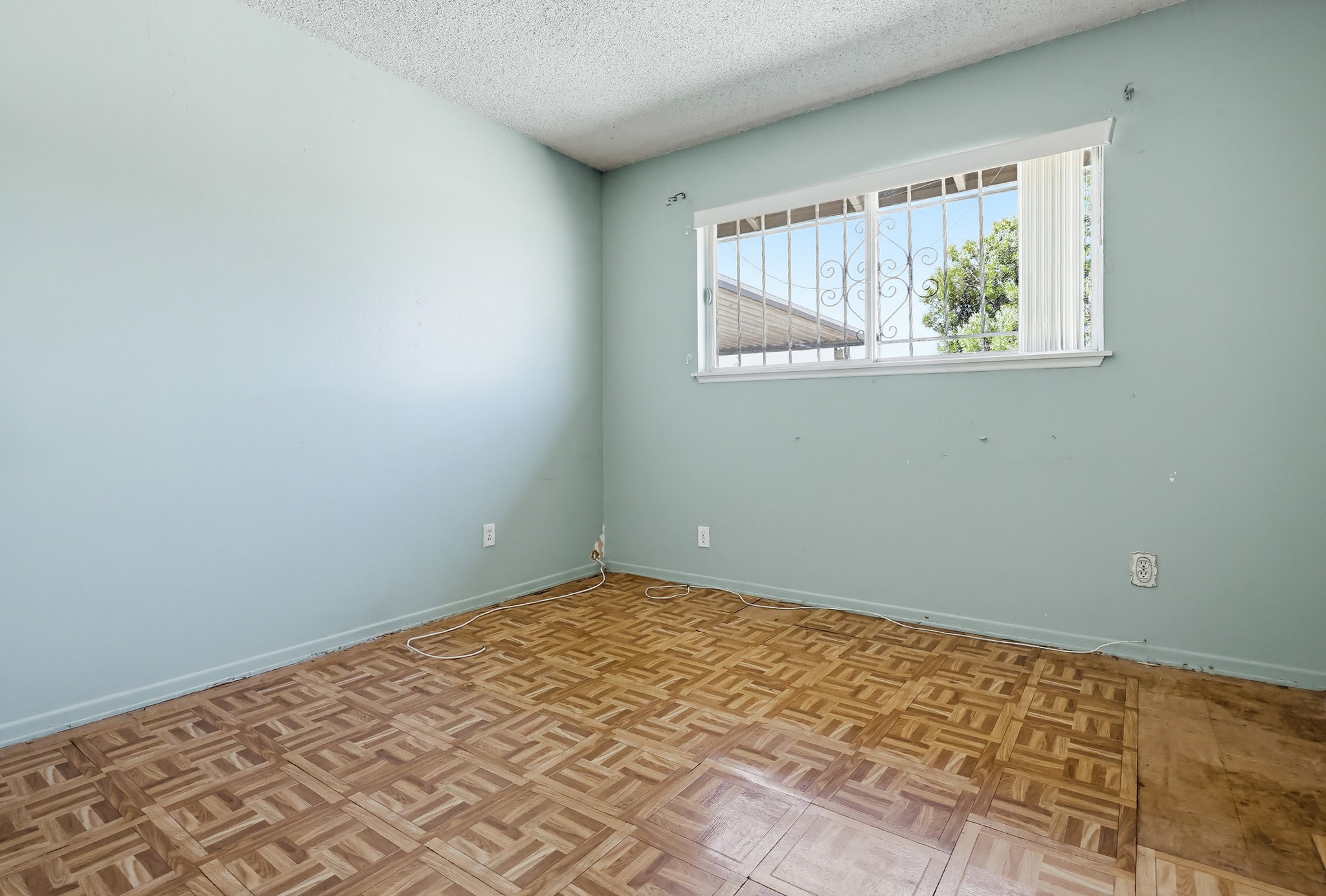 Virtual tour photo 31 of 65 for 7128 Jacmar Ave