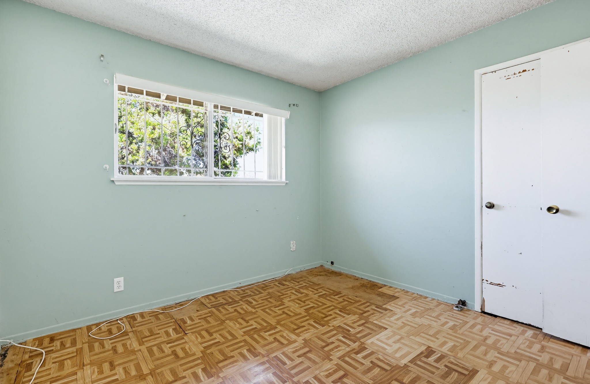 Virtual tour photo 32 of 65 for 7128 Jacmar Ave